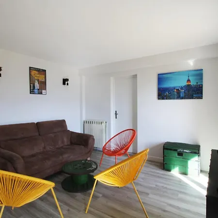 Comfortable Garden Level 2 Minutes From The On Foot! * Le Bourget-du-Lac